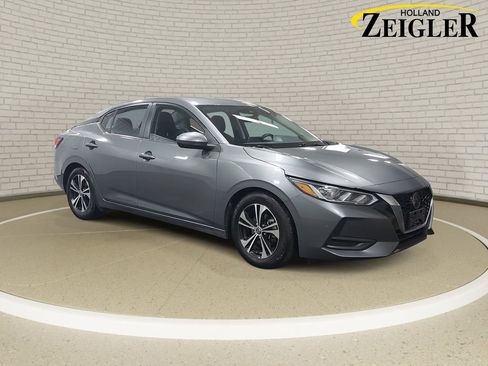 Used 2023 Nissan Sentra SV image 3