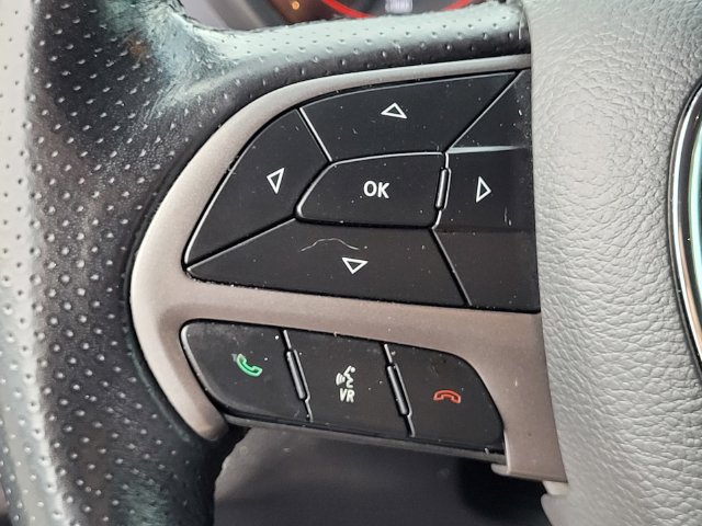 Used 2019 Dodge Challenger SXT w/ Driver Convenience Group AWD/4WD image 24