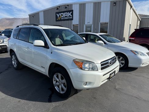 Used 2008 Toyota RAV4 Limited image 1