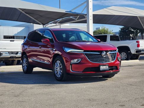 Used 2024 Buick Enclave Premium image 3