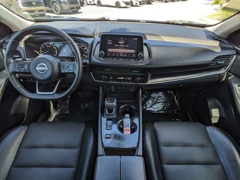 Used 2024 Nissan Rogue SV w/ SV Premium Package FWD image 14