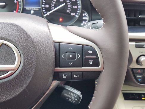 Used 2017 Lexus ES 350 image 38