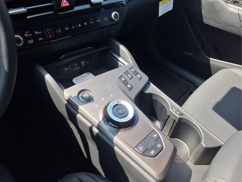 New 2026 Kia Sportage SX Prestige AWD/4WD image 8