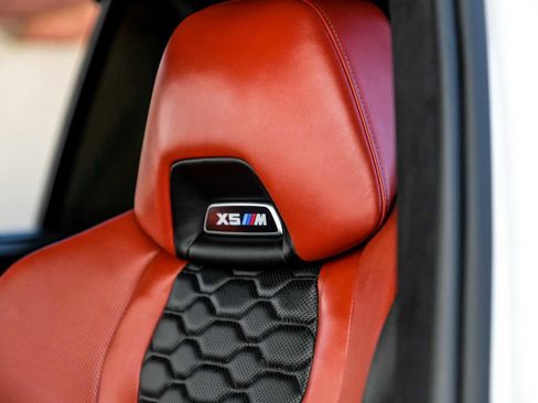 Used 2025 BMW X5 M Competition w/ Executive Package image 37