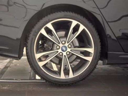 Used 2019 Ford Fusion Titanium image 21