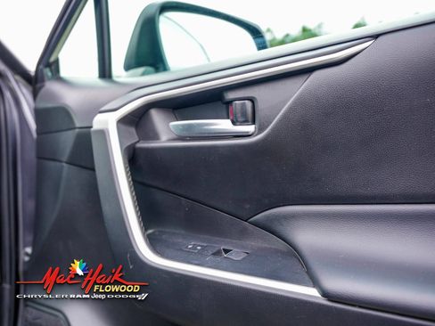 Used 2024 Toyota RAV4 XLE Premium image 18