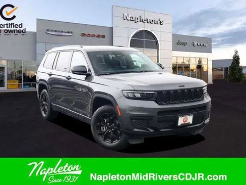 Certified 2024 Jeep Grand Cherokee L Laredo AWD/4WD image 1
