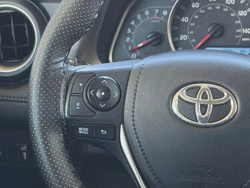 Used 2015 Toyota RAV4 XLE image 25