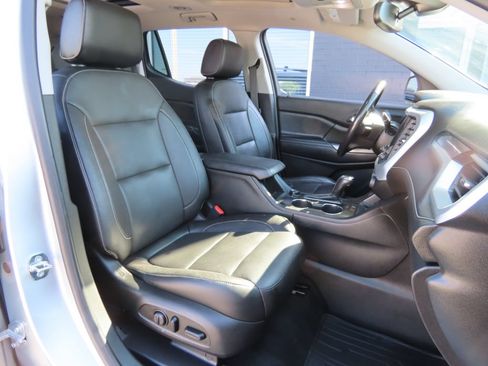 Used 2019 GMC Acadia SLT AWD/4WD image 34