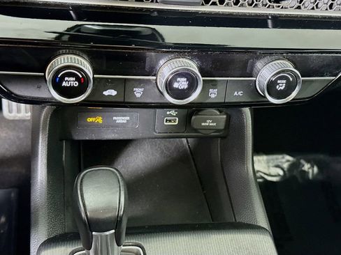 Used 2023 Honda Civic Sport image 7
