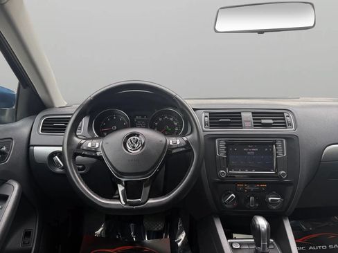 Used 2018 Volkswagen Jetta SE FWD image 28