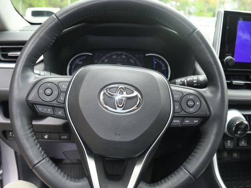 Certified 2023 Toyota RAV4 XLE Premium AWD/4WD image 14