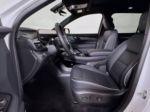New 2026 Buick Enclave Sport Touring w/ Power Package FWD image 12