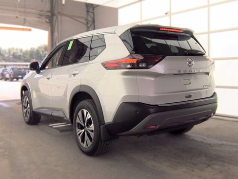 Used 2021 Nissan Rogue SV AWD/4WD image 6
