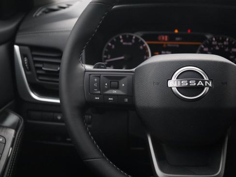 New 2026 Nissan Rogue SV w/ Cold Weather Package AWD/4WD image 10