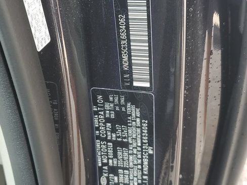 Used 2020 Kia Sedona LX FWD image 32