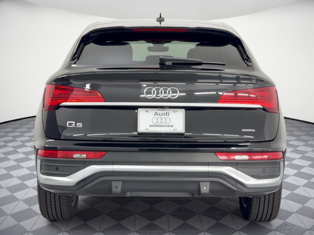 Used 2022 Audi Q5 2.0T Premium Plus w/ Premium Plus Package AWD/4WD image 11