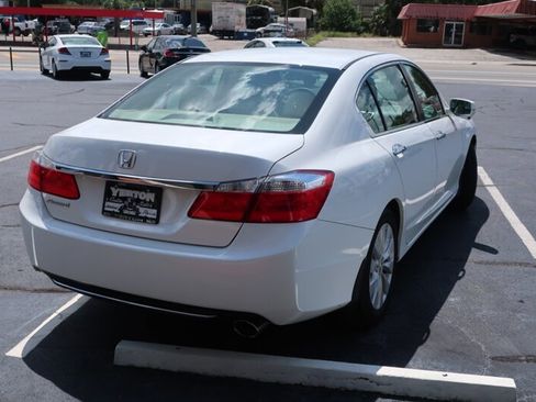 Used 2013 Honda Accord EX image 7