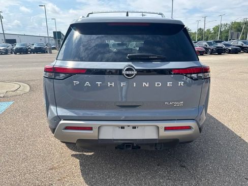 Used 2025 Nissan Pathfinder Platinum w/ Cargo Package AWD/4WD image 6