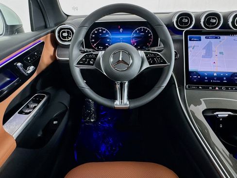 New 2026 Mercedes-Benz GLC 300 image 4
