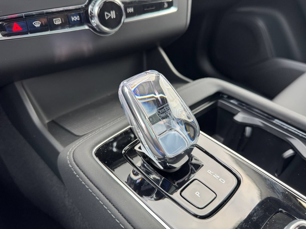 New 2026 Volvo XC90 T8 Plus w/ Protection Package Premier AWD/4WD image 15