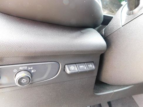 Used 2021 Buick Envision Avenir w/ Technology Package II FWD image 23