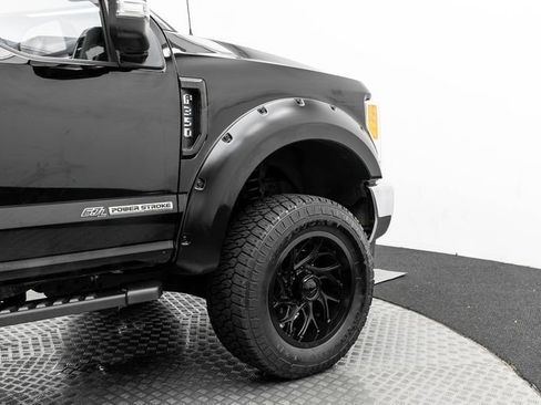 Used 2017 Ford F350 XLT w/ XLT Value Package image 38