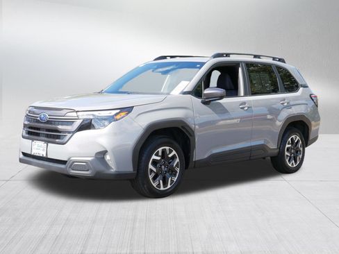 Certified 2026 Subaru Forester Premium AWD/4WD image 3