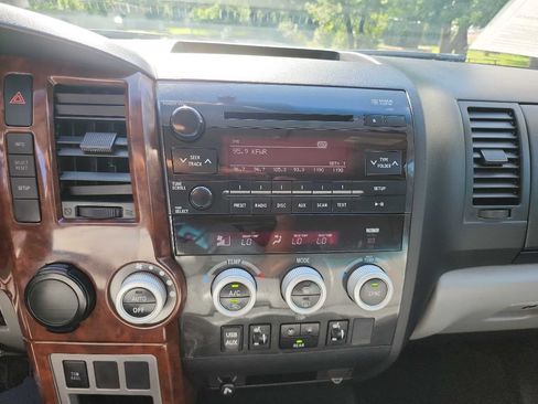 Used 2012 Toyota Sequoia SR5 w/ Premium Pkg RWD image 24