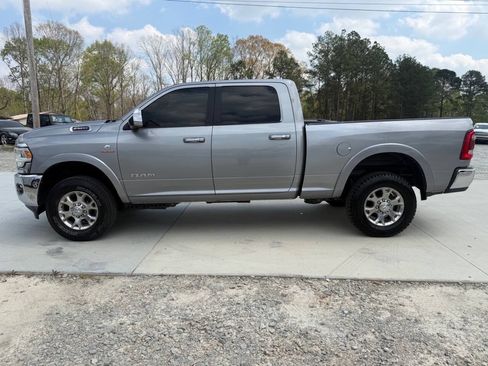 Used 2020 RAM 2500 Laramie AWD/4WD image 10