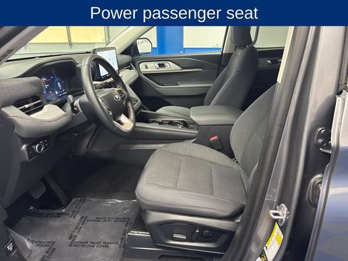 Certified 2025 Ford Explorer Active AWD/4WD image 10
