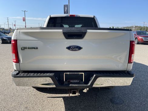 Used 2017 Ford F150 XLT w/ Trailer Tow Package AWD/4WD image 4
