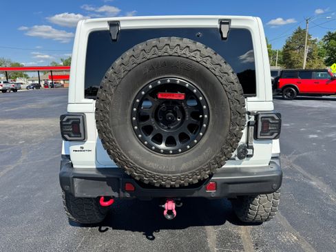 Used 2021 Jeep Wrangler Unlimited Rubicon AWD/4WD image 6