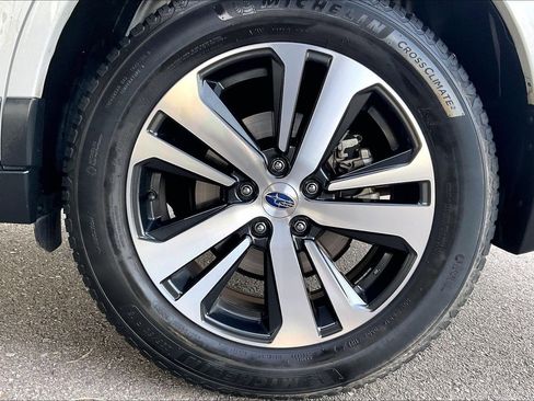 Used 2019 Subaru Outback 2.5i Limited w/ Popular Package #2 image 22