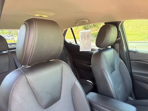 Used 2025 Buick Encore GX Preferred w/ Comfort Package AWD/4WD image 30