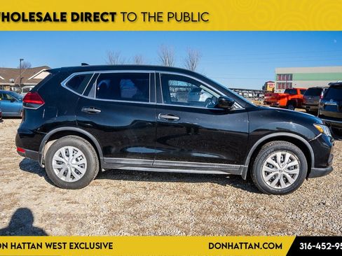 Used 2018 Nissan Rogue S image 29
