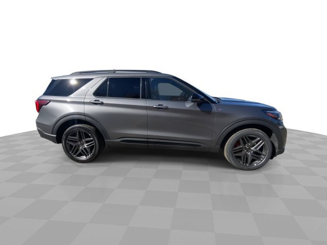 Used 2025 Ford Explorer ST-Line w/ ST-Line Street Pack AWD/4WD image 3
