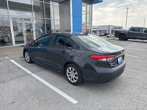 Used 2023 Toyota Corolla LE image 4