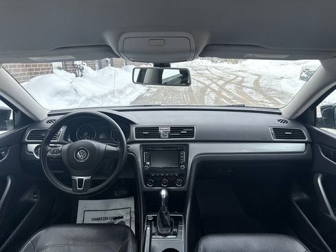 Used 2015 Volkswagen Passat 1.8T Limited Edition image 7