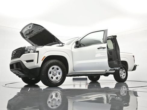 Used 2024 Nissan Frontier S w/ Technology Package AWD/4WD image 48
