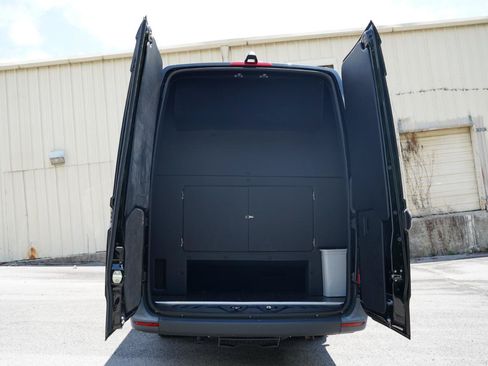 Used 2021 Mercedes-Benz Sprinter 3500 image 45