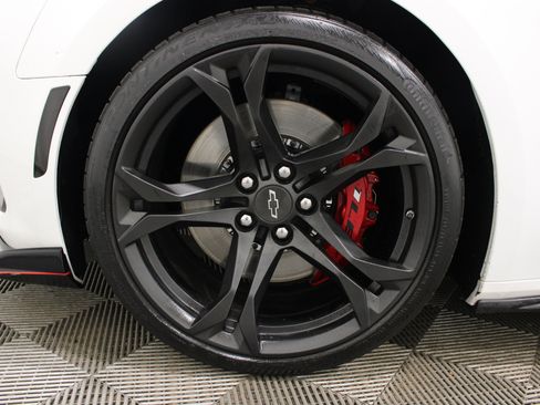 Used 2020 Chevrolet Camaro SS RWD image 36