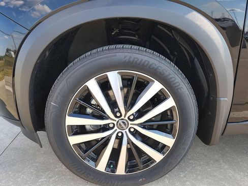 New 2025 Nissan Pathfinder Platinum w/ Cargo Package image 23