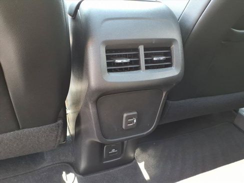 Used 2024 Chevrolet Equinox RS w/ RS Leather Package AWD/4WD image 9