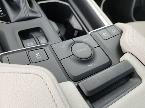 Used 2026 Toyota Grand Highlander AWD Hybrid image 29