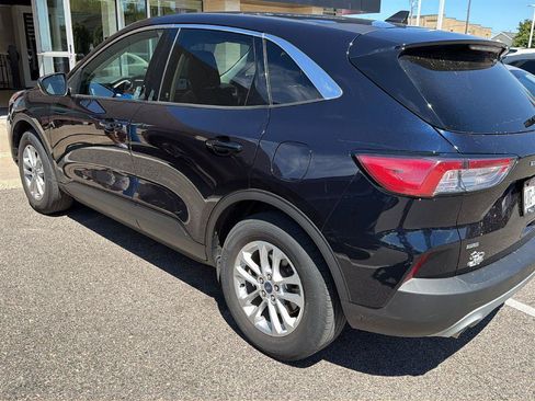 Used 2021 Ford Escape SE w/ Convenience Package AWD/4WD image 3