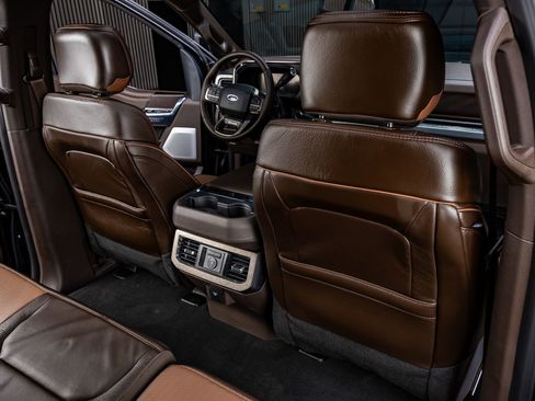 Used 2025 Ford F250 King Ranch w/ Tremor Off-Road Package image 31