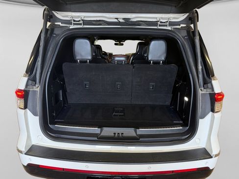 Used 2023 Lincoln Navigator Reserve AWD/4WD image 45