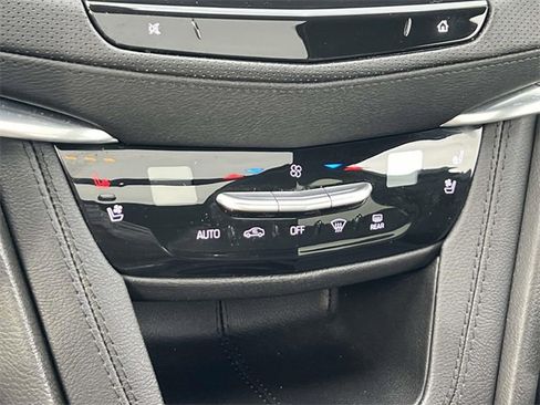 Used 2025 Cadillac XT5 Sportv w/ Technology Package image 30