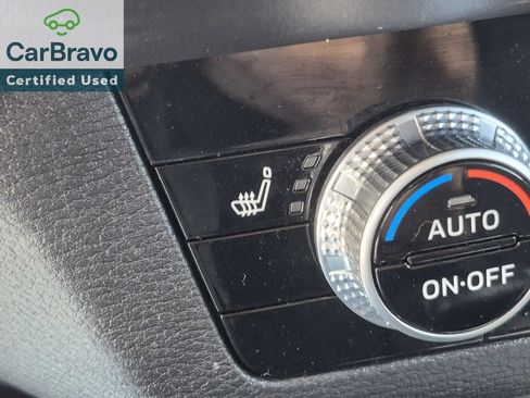 Used 2024 Mitsubishi Outlander SE Black Edition FWD image 26